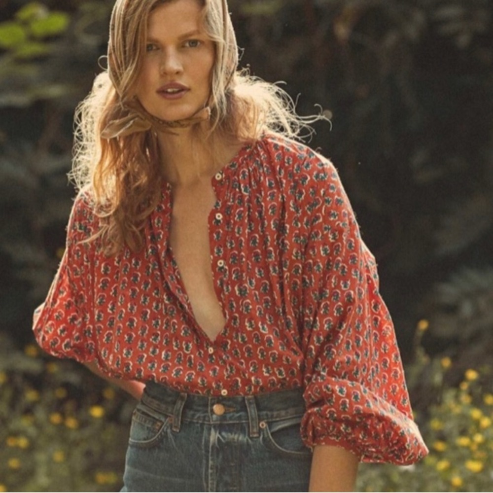 Doen Red Printed Peasant Blouse